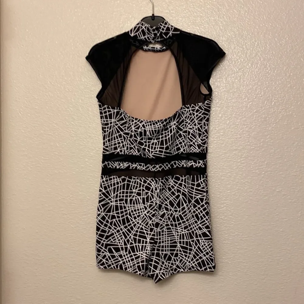 WEISSMAN Dance Costume biketard acro Radioactive  11828 Black white child- XLC